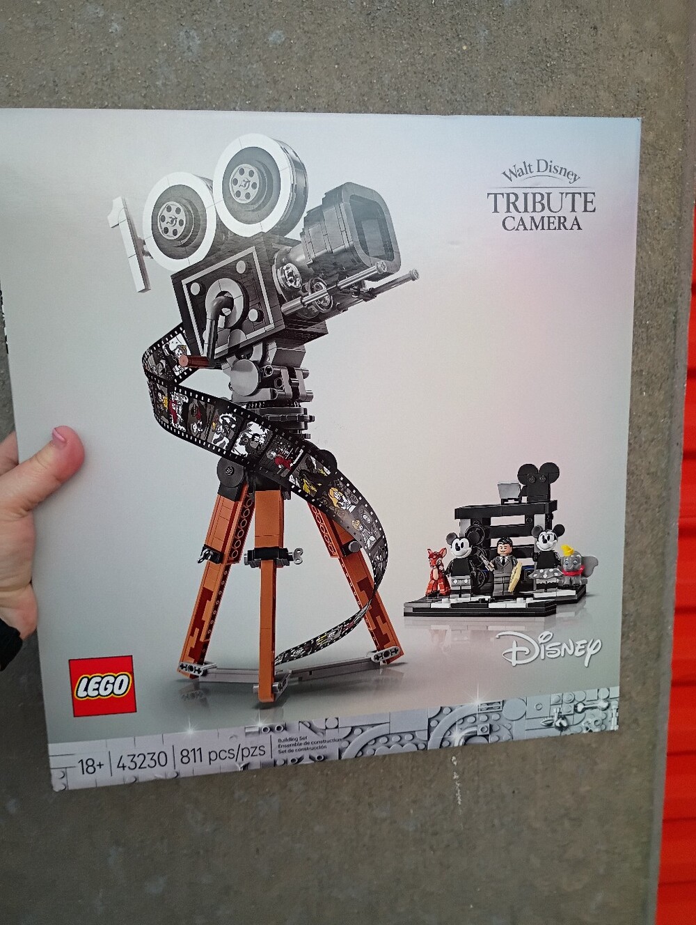 Lego Walt Disney Tribute Camera 43230